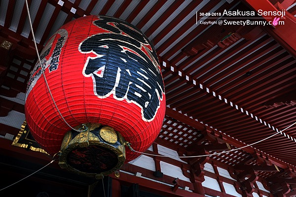 โคมไฟที่ Asakusa temple หนักถึง 700 kg